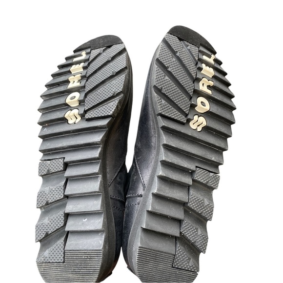 Sorel Black side zipper leather boot size 9.5 like new - Picture 8 of 9